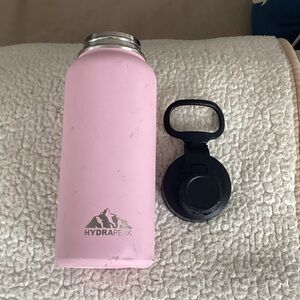 Hydrapeak Pink Water Bottle with Black Lid